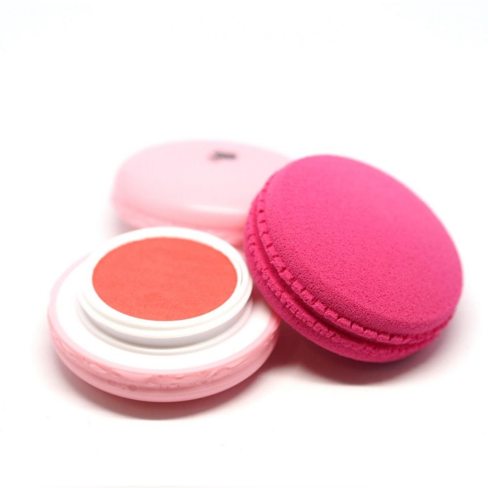 New in Box Lancome Le Petit Macaron Rosy Glow Blush & Blender Limited Edition